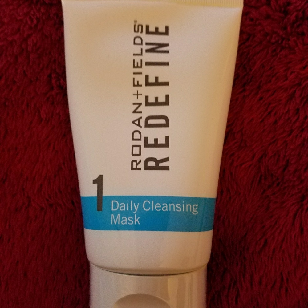Daily Cleansing Mask
